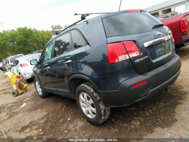 Photo 2 VIN: 5XYKT4A10BG139394 - KIA SORENTO 