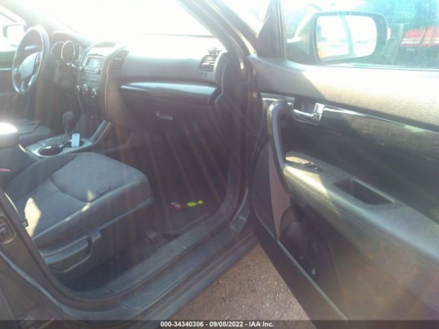 Photo 4 VIN: 5XYKT4A10DG317470 - KIA SORENTO 