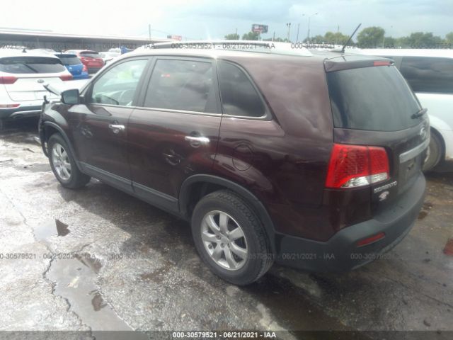 Photo 2 VIN: 5XYKT4A11BG107361 - KIA SORENTO 