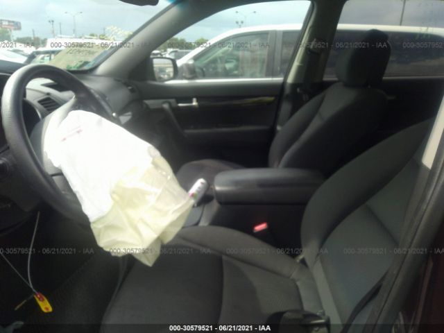 Photo 4 VIN: 5XYKT4A11BG107361 - KIA SORENTO 