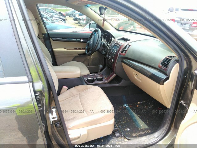 Photo 4 VIN: 5XYKT4A11CG259884 - KIA SORENTO 