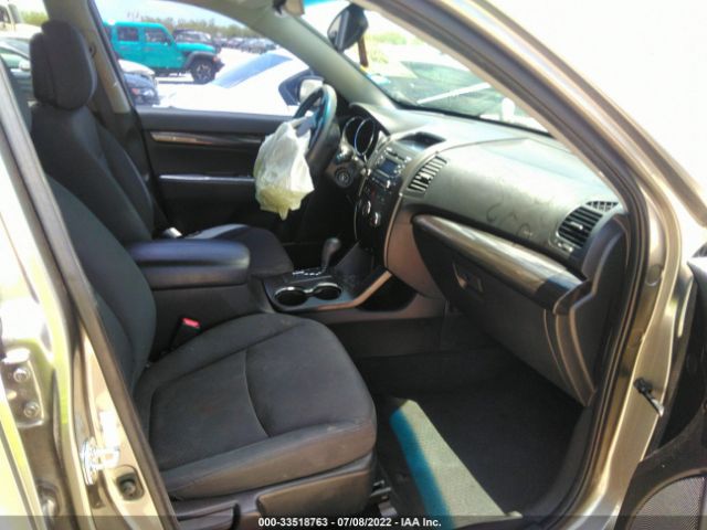 Photo 4 VIN: 5XYKT4A11DG350476 - KIA SORENTO 