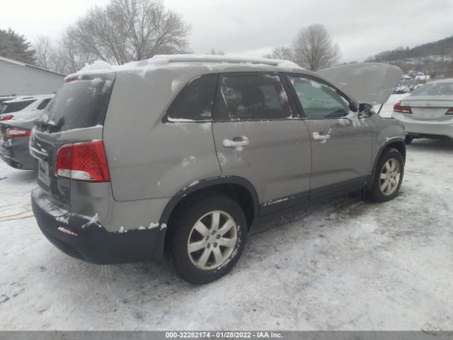 Photo 3 VIN: 5XYKT4A12BG152762 - KIA SORENTO 