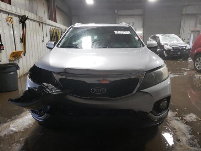 Photo 4 VIN: 5XYKT4A14BG043557 - KIA SORENTO 