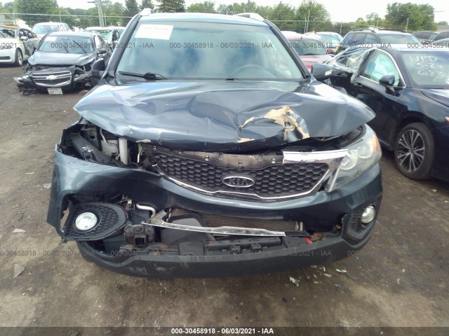 Photo 5 VIN: 5XYKT4A14BG085369 - KIA SORENTO 