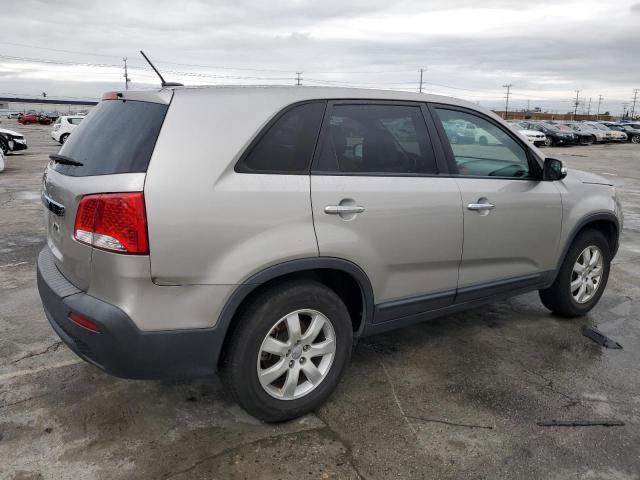 Photo 2 VIN: 5XYKT4A14DG337219 - KIA SORENTO LX 