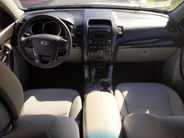 Photo 8 VIN: 5XYKT4A14DG354652 - KIA SORENTO LX 