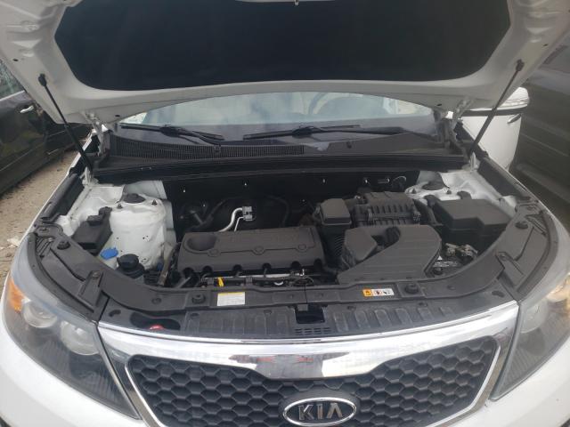 Photo 6 VIN: 5XYKT4A14DG400075 - KIA SORENTO LX 