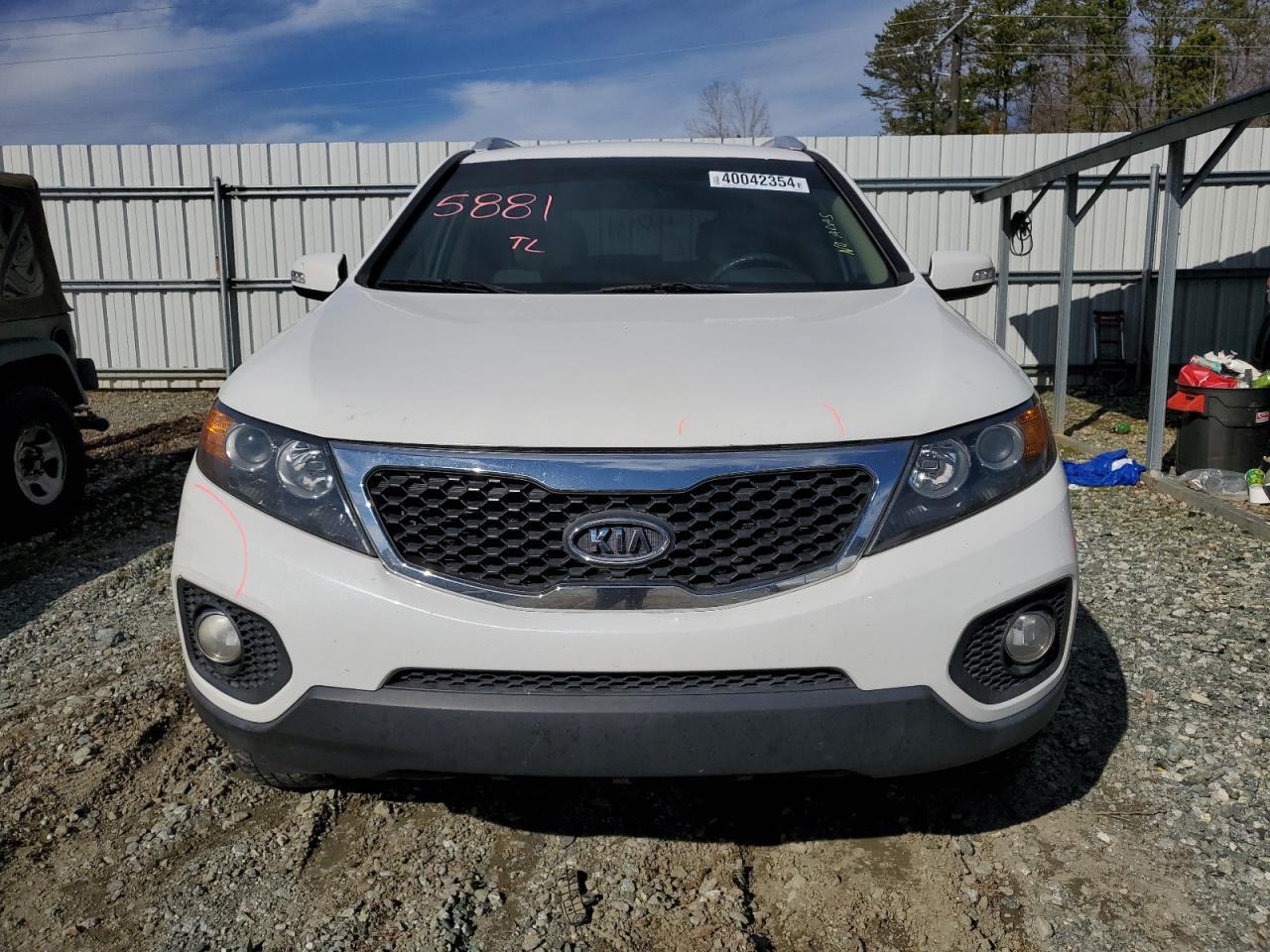 Photo 4 VIN: 5XYKT4A15BG007330 - KIA SORENTO 