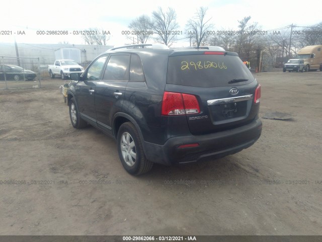 Photo 2 VIN: 5XYKT4A15BG017551 - KIA SORENTO 