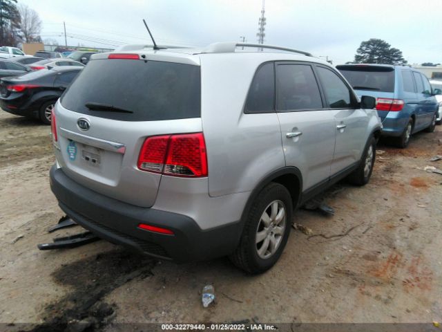 Photo 3 VIN: 5XYKT4A15BG097966 - KIA SORENTO 