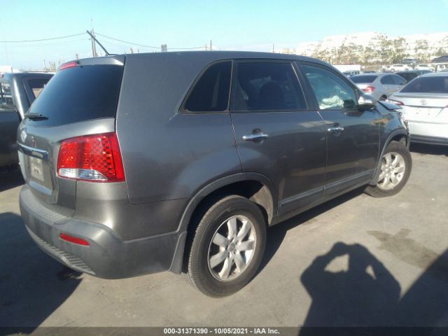 Photo 3 VIN: 5XYKT4A15DG352747 - KIA SORENTO 