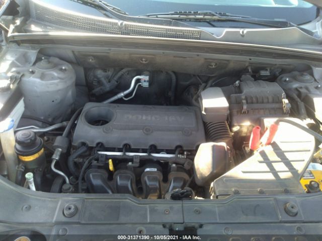 Photo 9 VIN: 5XYKT4A15DG352747 - KIA SORENTO 