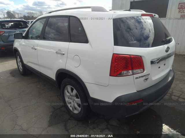 Photo 2 VIN: 5XYKT4A16BG006901 - KIA SORENTO 