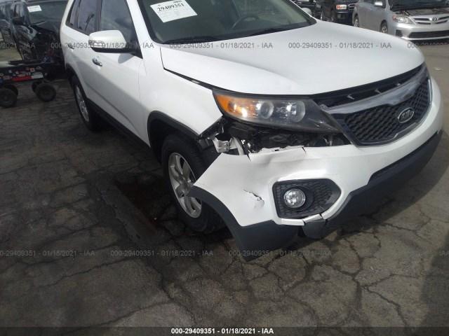 Photo 5 VIN: 5XYKT4A16BG006901 - KIA SORENTO 