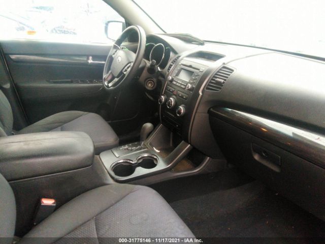 Photo 4 VIN: 5XYKT4A16BG033838 - KIA SORENTO 