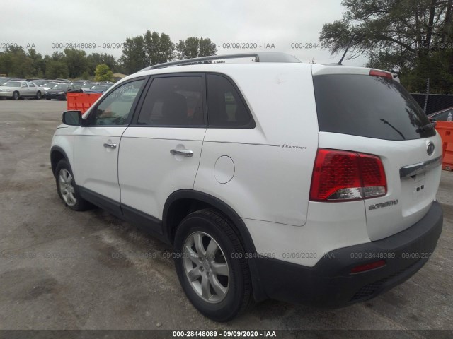 Photo 2 VIN: 5XYKT4A16BG105511 - KIA SORENTO 