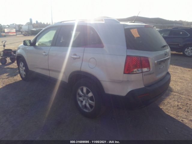 Photo 2 VIN: 5XYKT4A17BG052317 - KIA SORENTO 