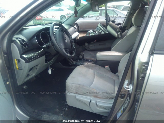 Photo 4 VIN: 5XYKT4A17BG053564 - KIA SORENTO 