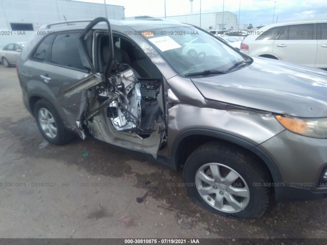 Photo 5 VIN: 5XYKT4A17BG053564 - KIA SORENTO 