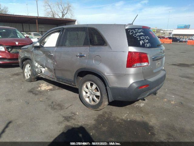 Photo 2 VIN: 5XYKT4A17DG351387 - KIA SORENTO 