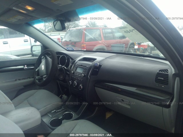 Photo 4 VIN: 5XYKT4A19CG233436 - KIA SORENTO 