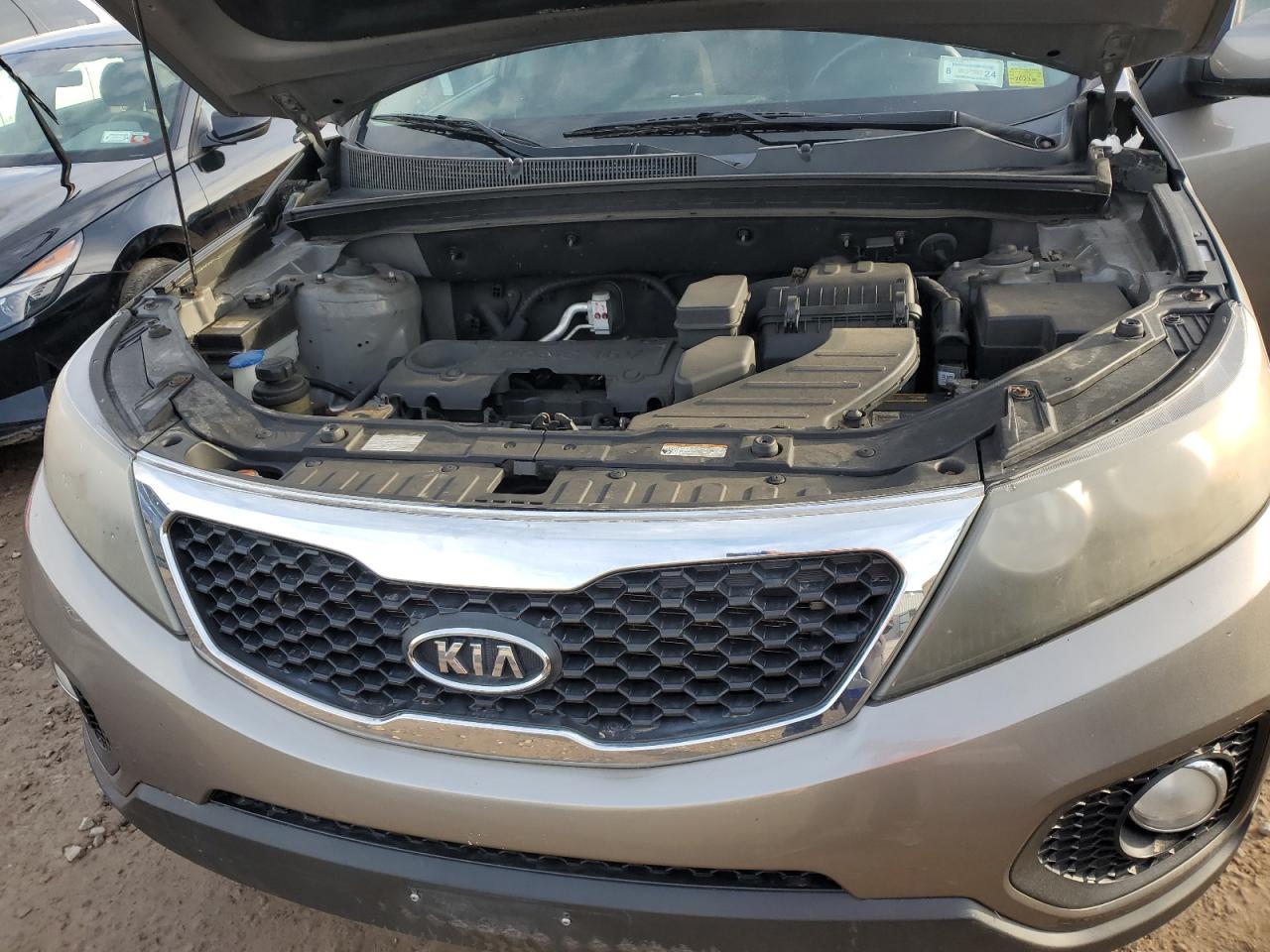 Photo 11 VIN: 5XYKT4A1XBG037326 - KIA SORENTO 