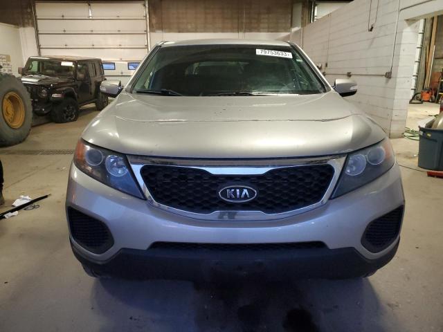 Photo 4 VIN: 5XYKT4A1XDG322661 - KIA SORENTO 