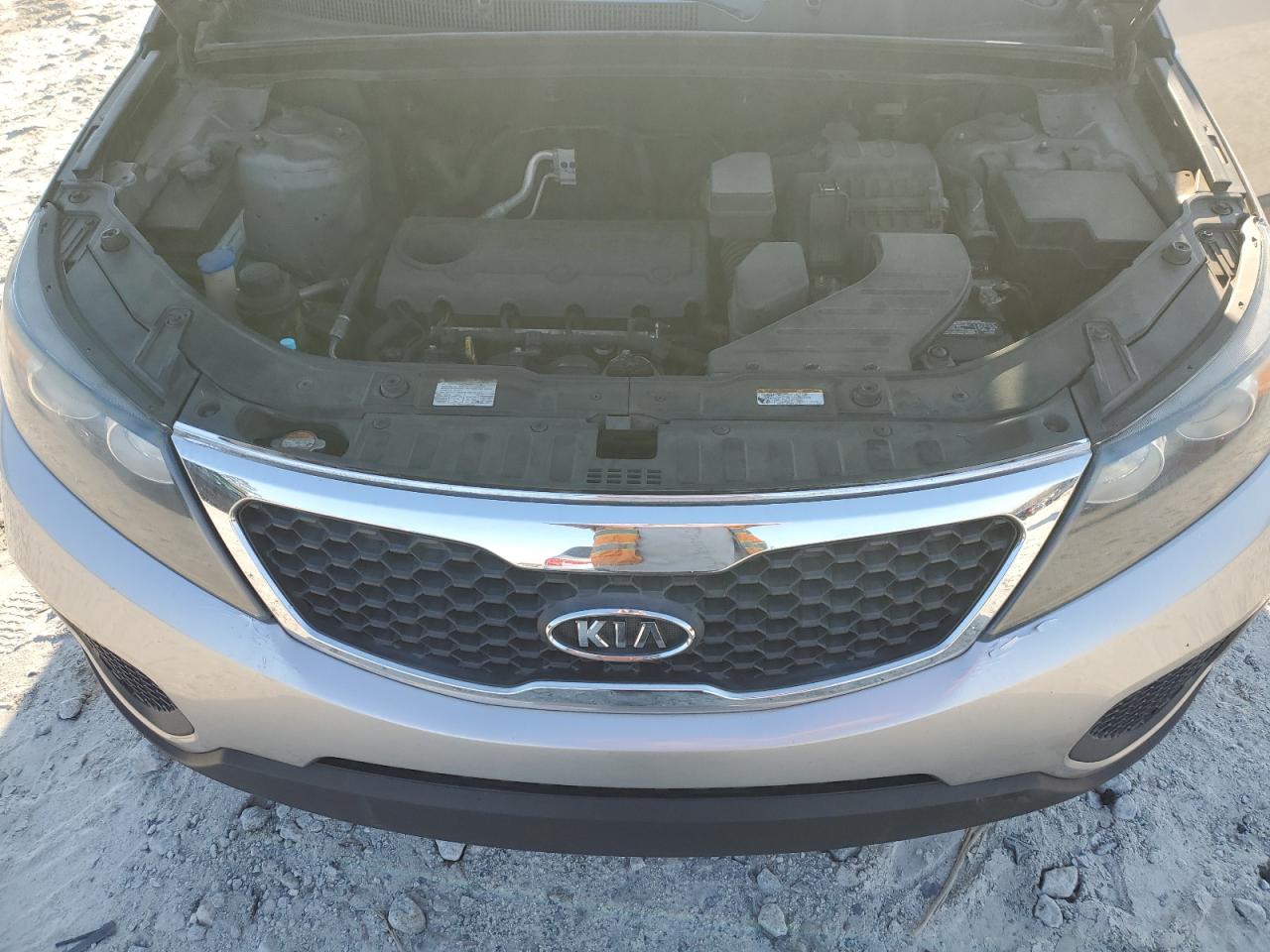 Photo 11 VIN: 5XYKT4A1XDG339394 - KIA SORENTO 