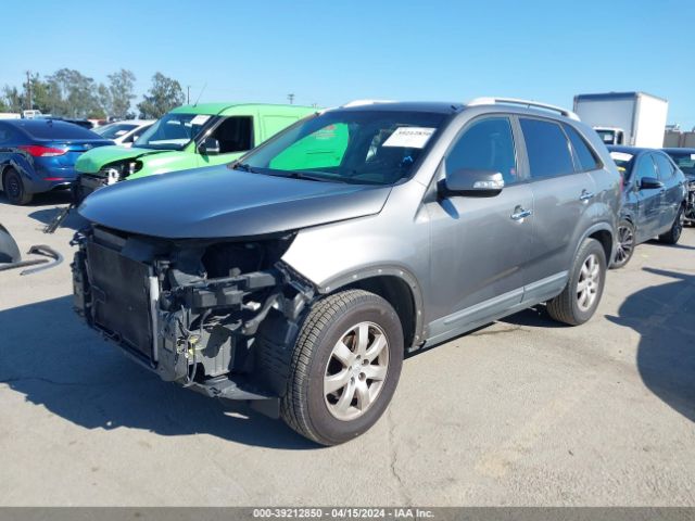 Photo 1 VIN: 5XYKT4A20BG136083 - KIA SORENTO 