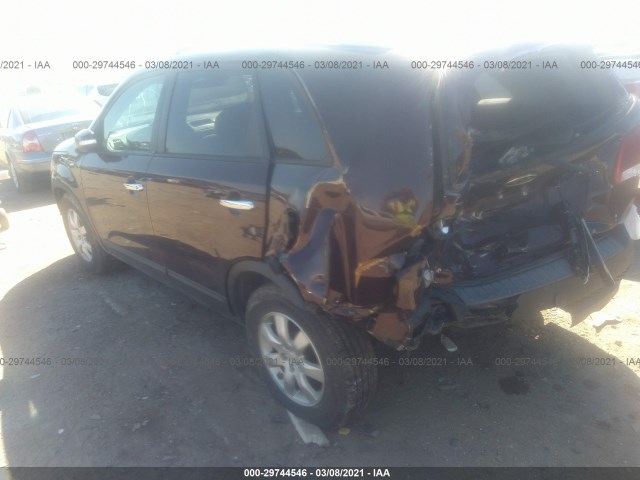 Photo 2 VIN: 5XYKT4A21BG160750 - KIA SORENTO 