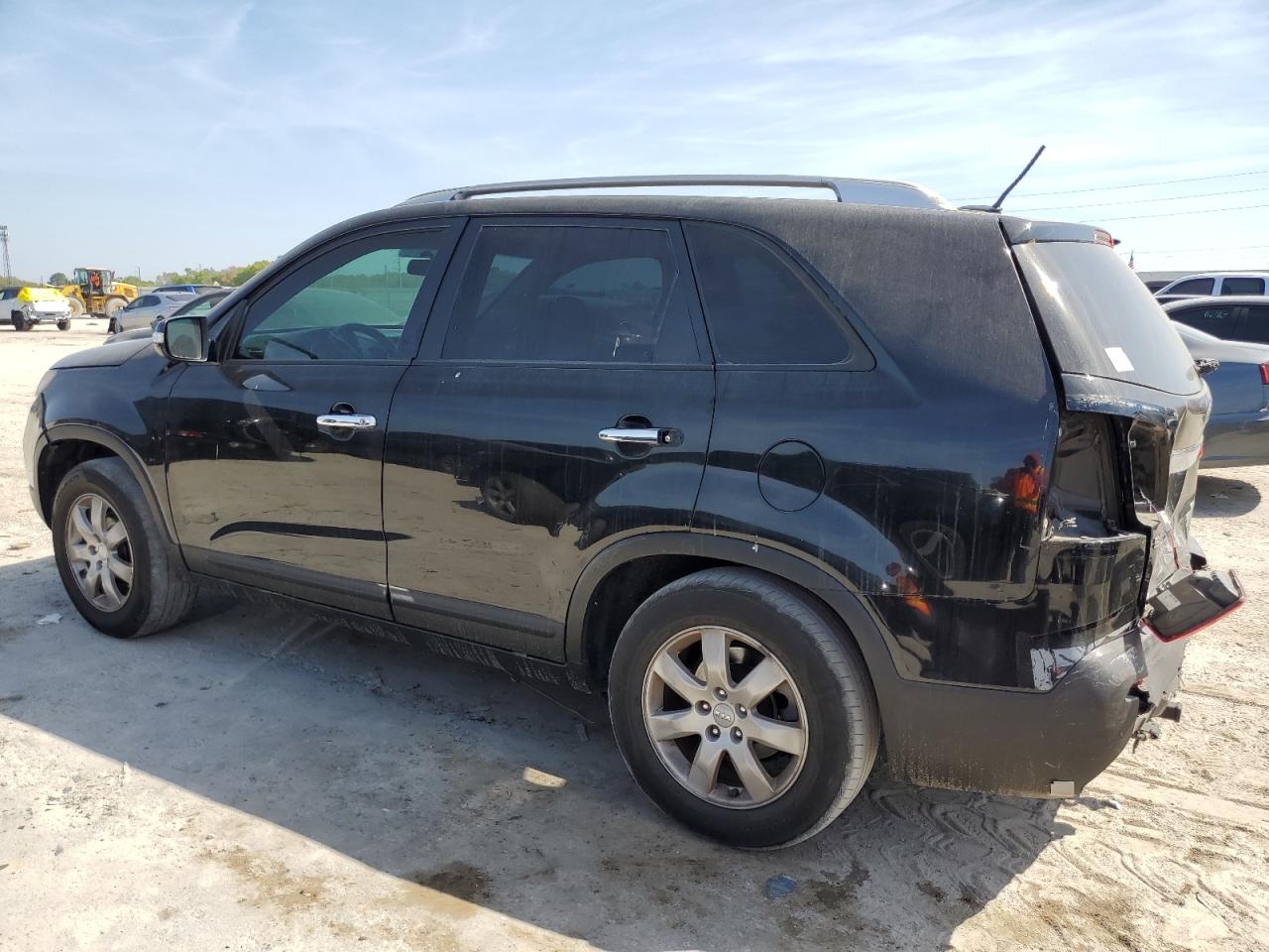 Photo 1 VIN: 5XYKT4A21CG241801 - KIA SORENTO 