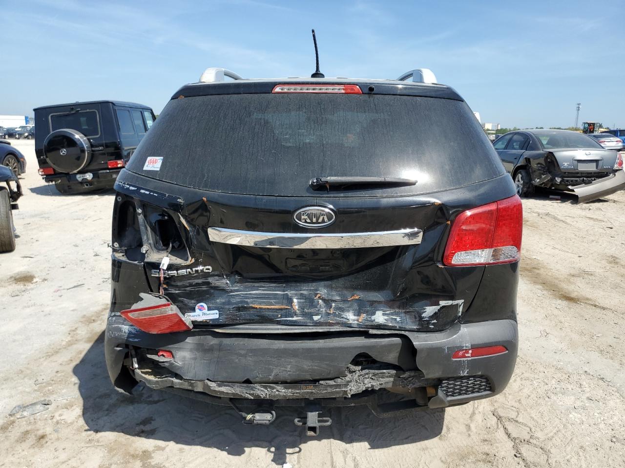 Photo 5 VIN: 5XYKT4A21CG241801 - KIA SORENTO 