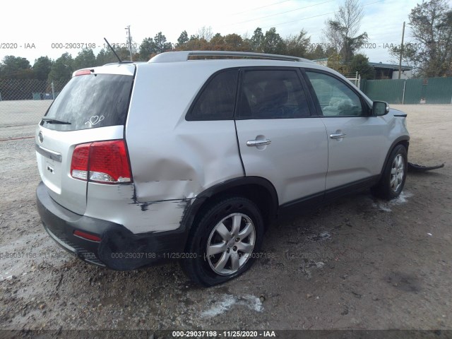 Photo 3 VIN: 5XYKT4A21CG269856 - KIA SORENTO 