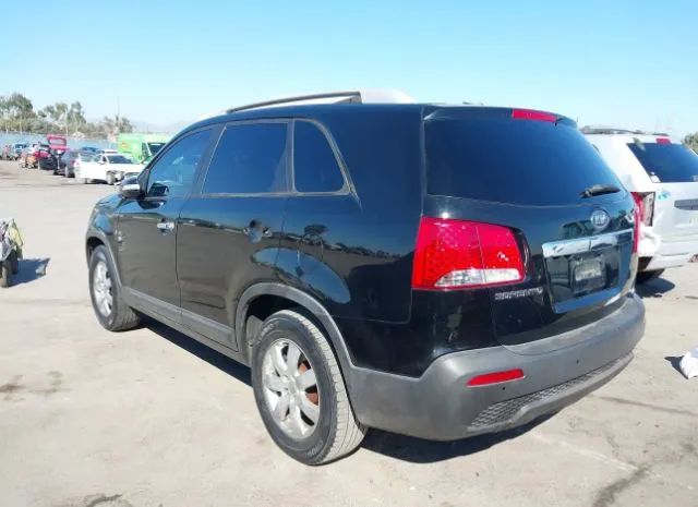 Photo 2 VIN: 5XYKT4A21CG286608 - KIA SORENTO 