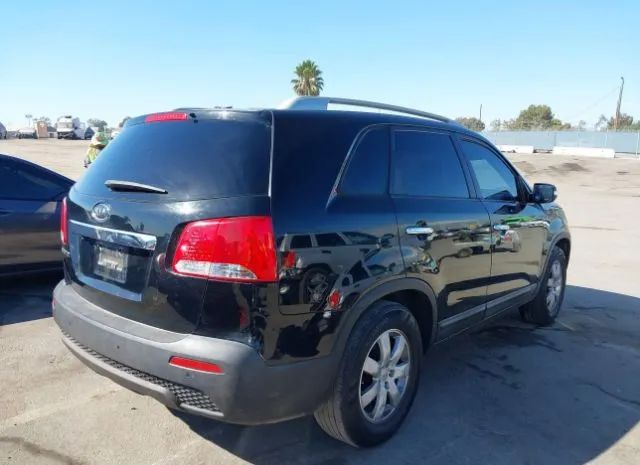 Photo 3 VIN: 5XYKT4A21CG286608 - KIA SORENTO 