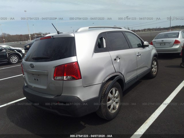 Photo 3 VIN: 5XYKT4A21DG418834 - KIA SORENTO 