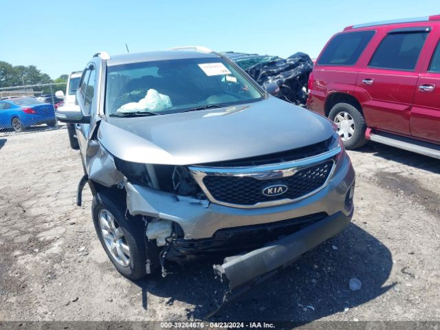 Photo 5 VIN: 5XYKT4A21DG422981 - KIA SORENTO 