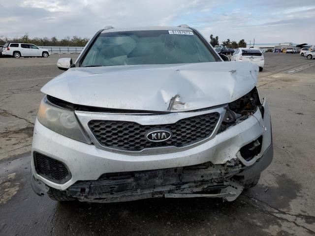 Photo 4 VIN: 5XYKT4A22BG053772 - KIA SORENTO 