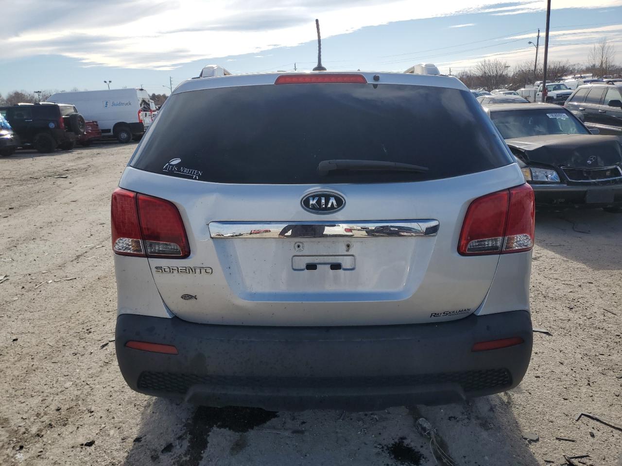 Photo 5 VIN: 5XYKT4A22BG144606 - KIA SORENTO 