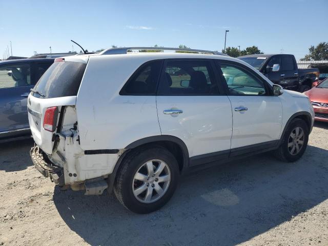 Photo 2 VIN: 5XYKT4A22DG327216 - KIA SORENTO 