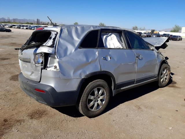 Photo 2 VIN: 5XYKT4A23CG253237 - KIA SORENTO 