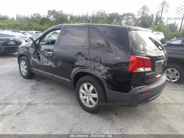 Photo 2 VIN: 5XYKT4A23DG383293 - KIA SORENTO 