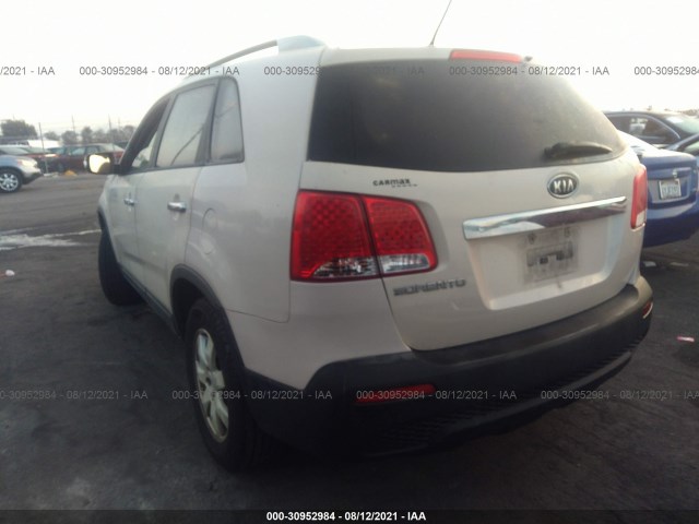 Photo 2 VIN: 5XYKT4A24BG143036 - KIA SORENTO 