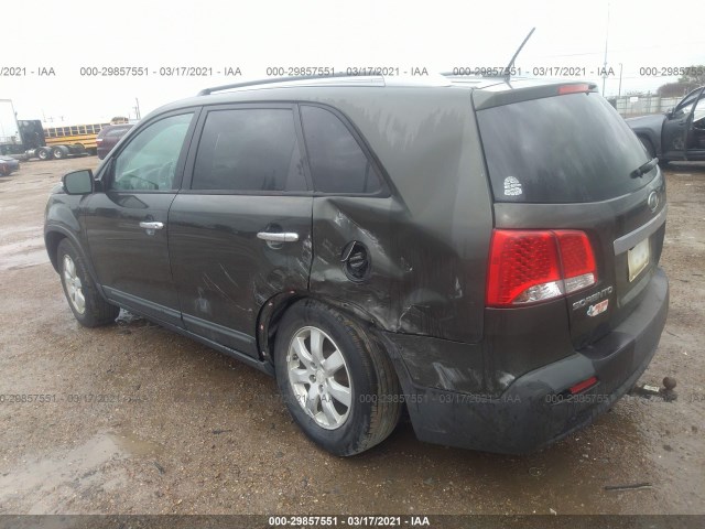 Photo 2 VIN: 5XYKT4A24CG189323 - KIA SORENTO 