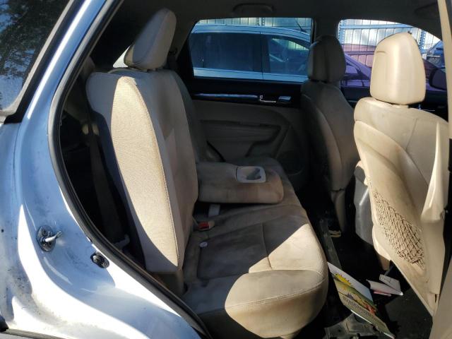 Photo 10 VIN: 5XYKT4A24DG388549 - KIA SORENTO 