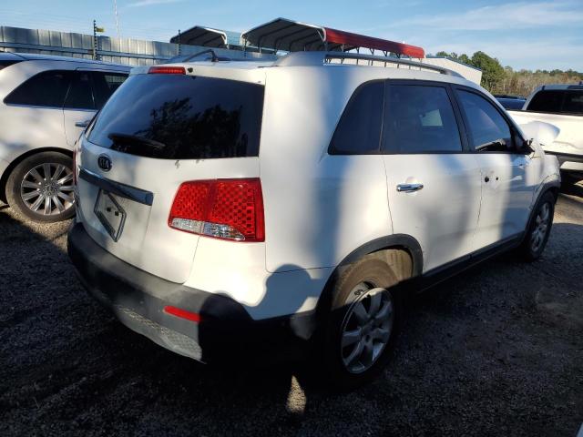 Photo 2 VIN: 5XYKT4A24DG388549 - KIA SORENTO 