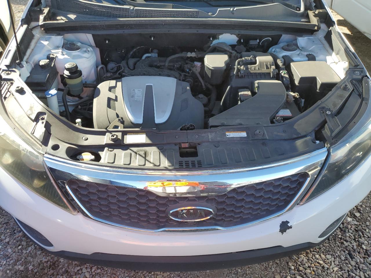 Photo 11 VIN: 5XYKT4A25BG051272 - KIA SORENTO 