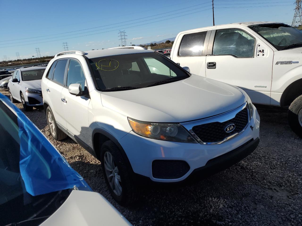 Photo 3 VIN: 5XYKT4A25BG051272 - KIA SORENTO 