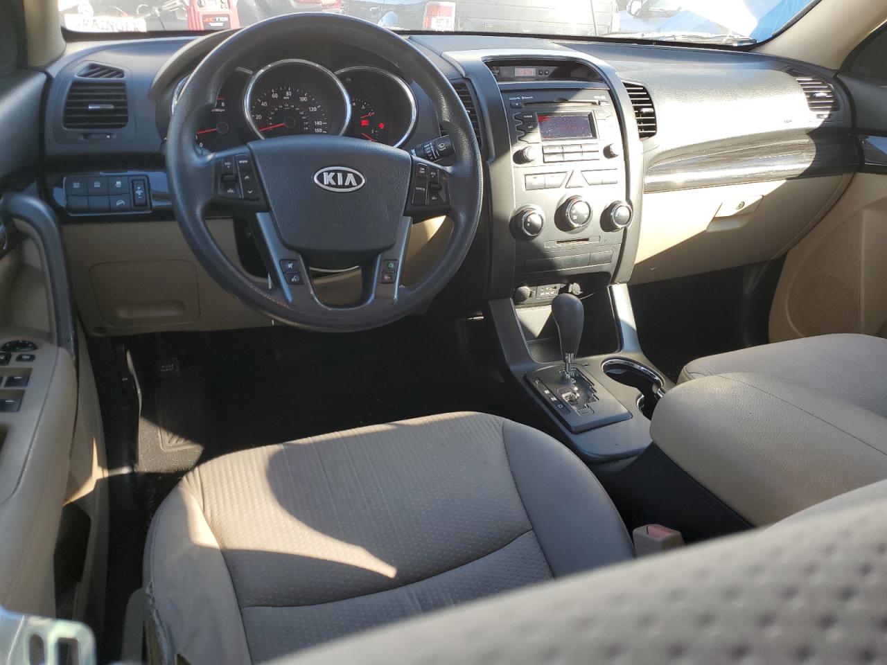 Photo 7 VIN: 5XYKT4A25BG051272 - KIA SORENTO 